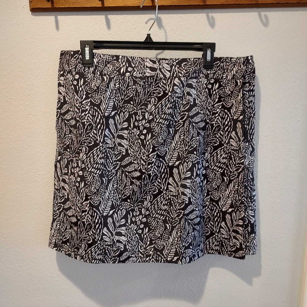 RipSkirt Hawaii Length 2 Wrap Skirt with Pockets Black And White Size XL